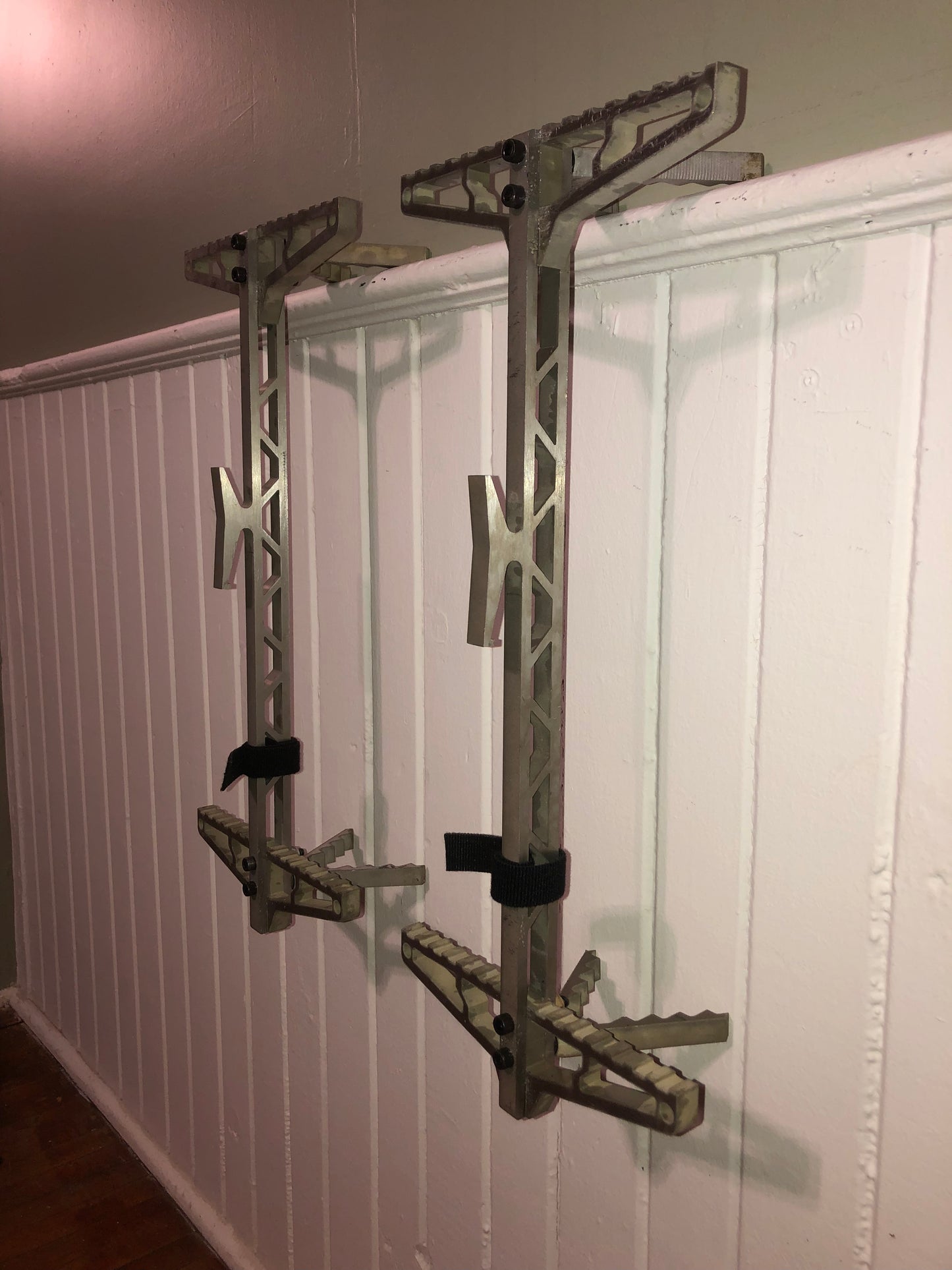 Hitch Treestands Launch Package (1 Stand, 2 Sticks)